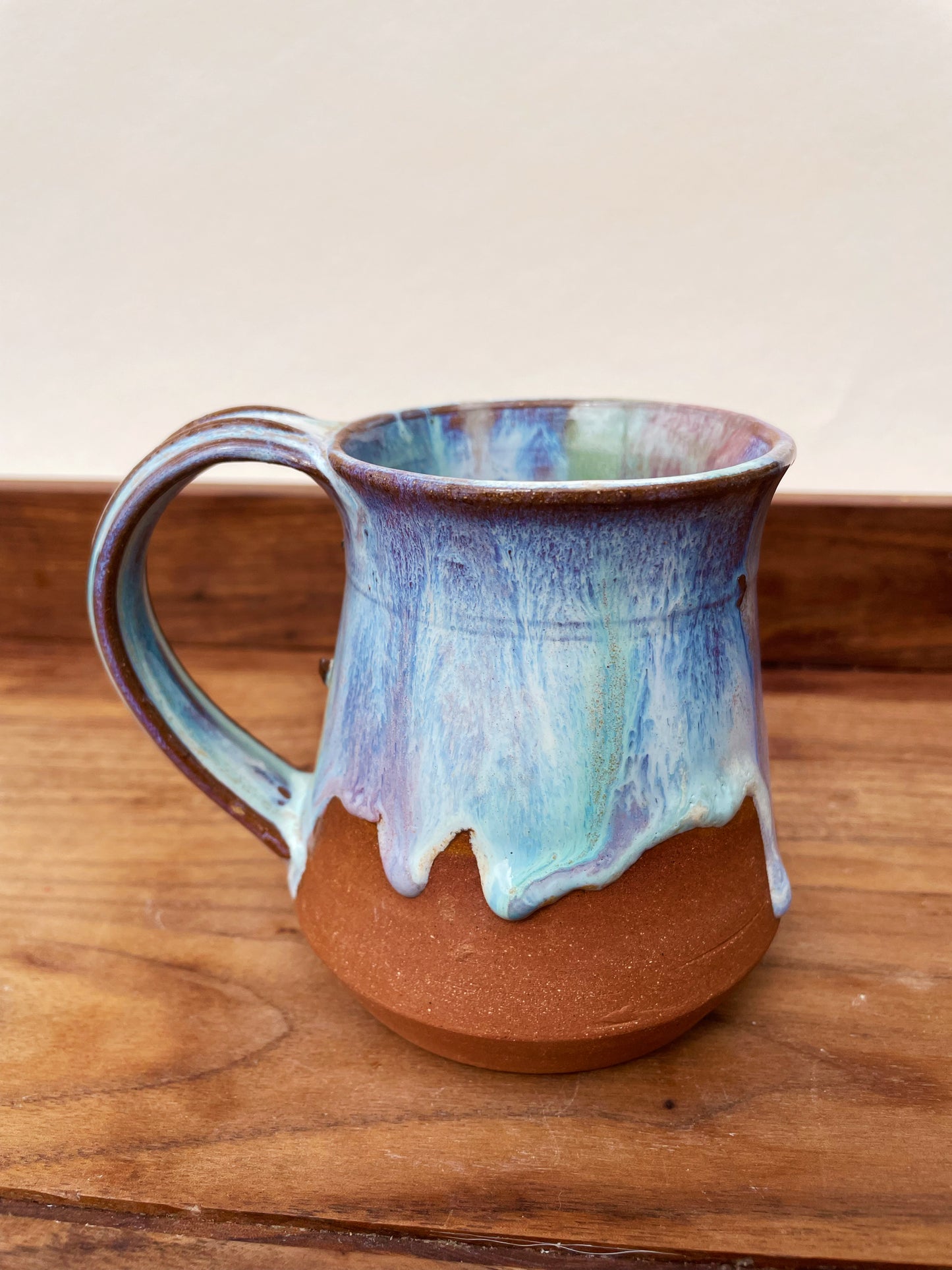 Glowing Leaf Mug: Opal