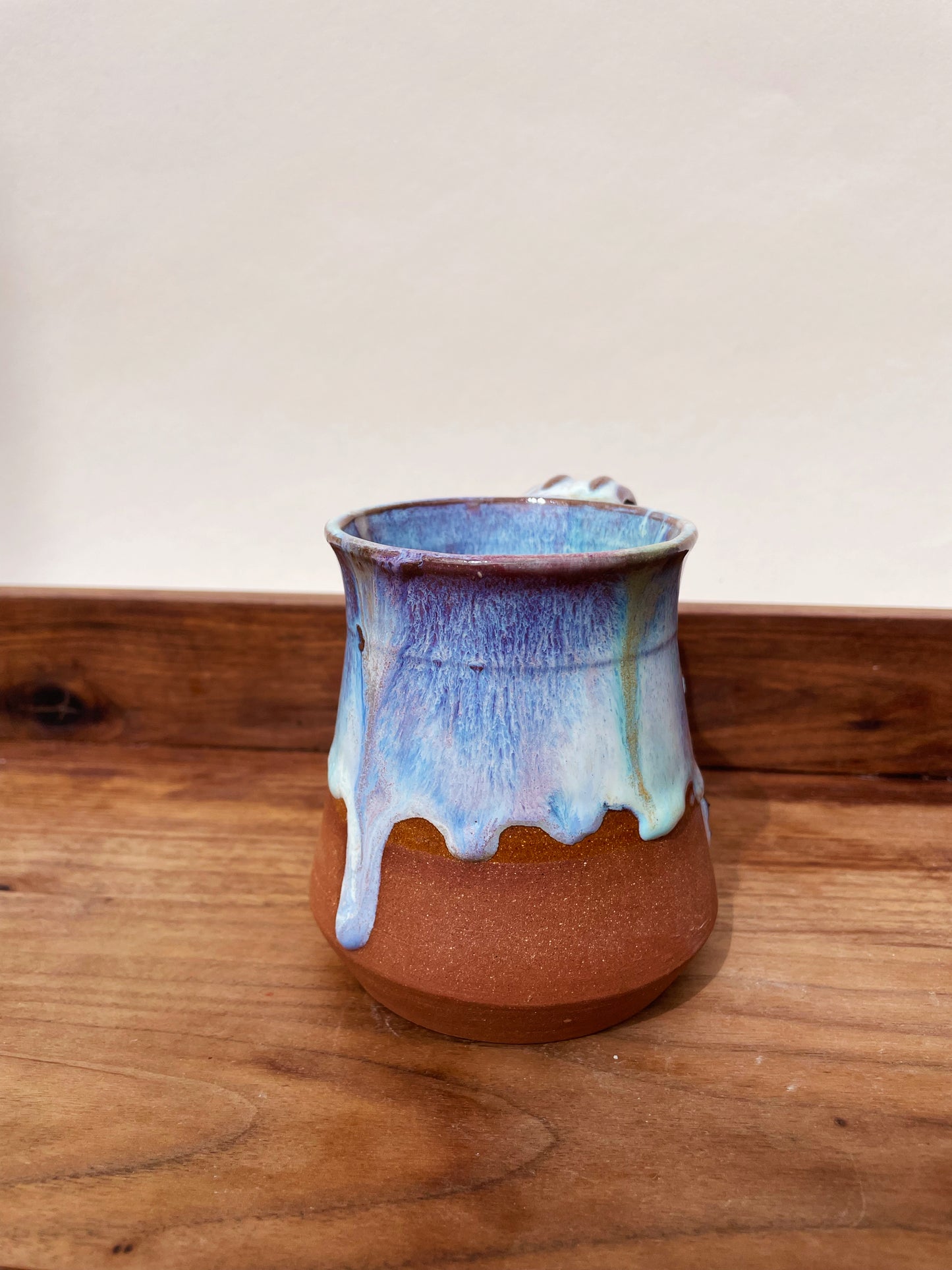 Glowing Leaf Mug: Opal