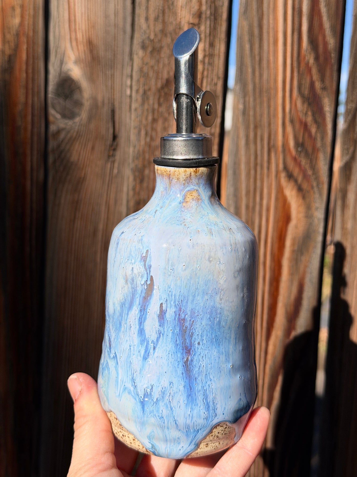 Waterfall Oil Pourer