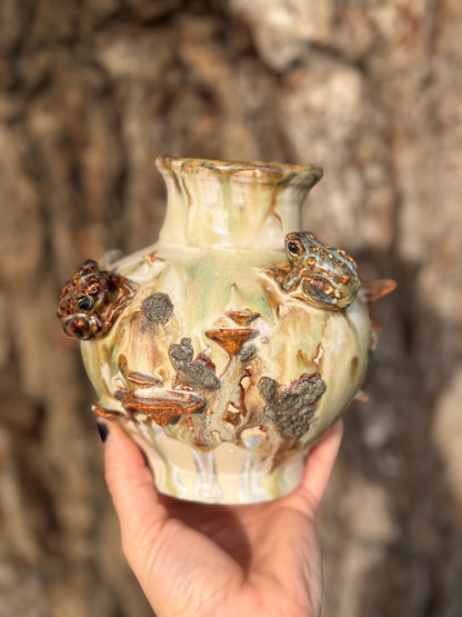 Toad Vase