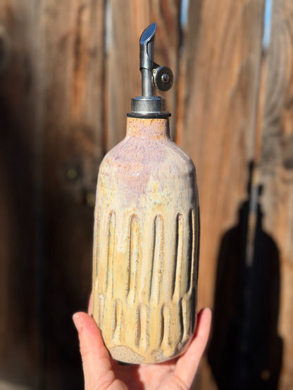 Lilac Sun Oil Pourer