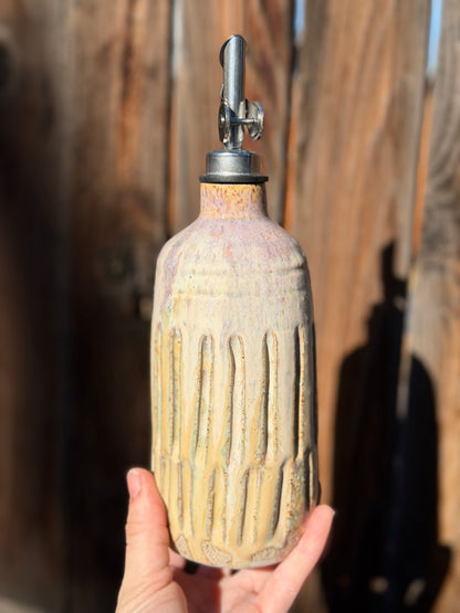 Lilac Sun Oil Pourer