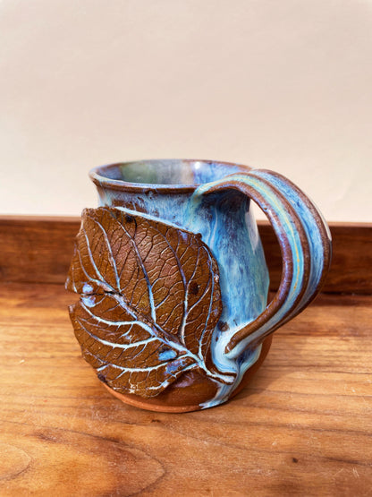 Glowing Leaf Mug: Mist